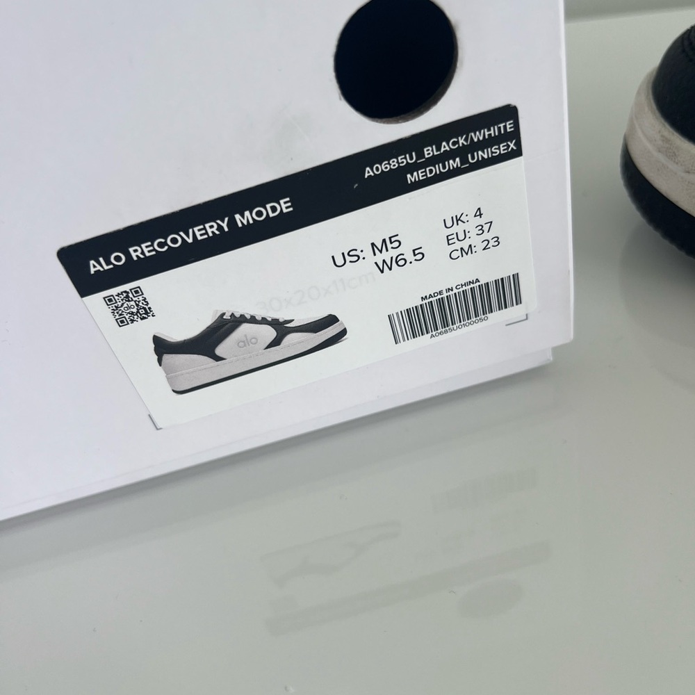 ALO Yoga Black and White Athletic Sneakers - Picture 9 of 9